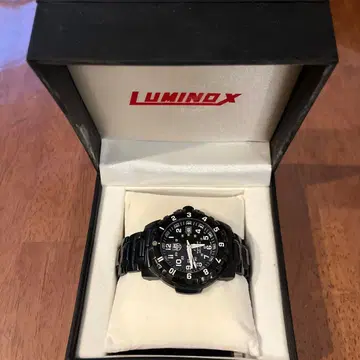 루미녹스 나이트호크 F-117 6400 시리즈