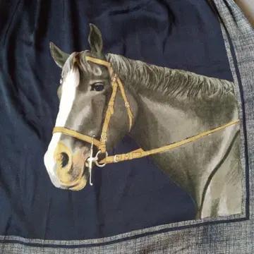 [ 새상품급 ] BEARDSLEY 말 모티브 스커트