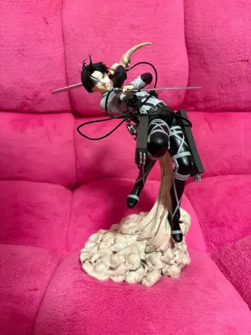 [ 박스 있음 ] 1번 복권 진격의 거인 땅울림 B상 리바이 피규어