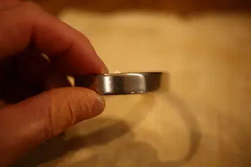 넘버나인 심플 금속제 오픈 엔드 뱅글