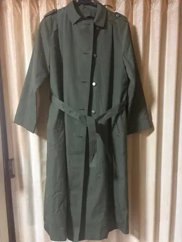 Sanyo Coat 올리브 그린 트렌치코트