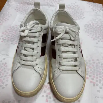 BALLY 화이트/레드 스니커즈