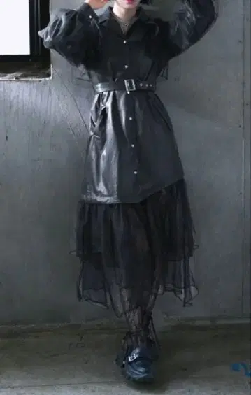 HARE [ EDGY MODE ] 밑단 시어 원피스 정가 19,800엔