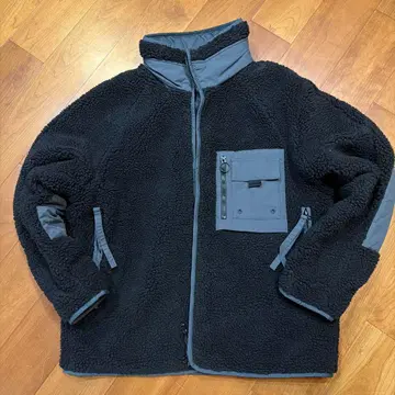 ZARA 블랙 플리스 자켓