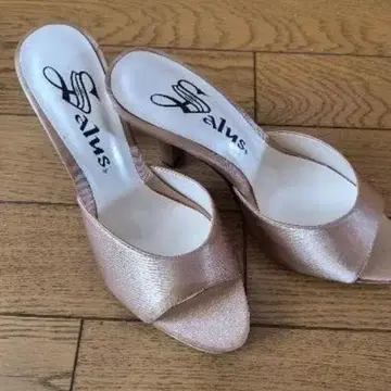 핑크 슬립온 뮬 하이힐