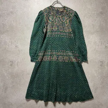 사이토 토요코 Toyoko Saito 니트 원피스 그린