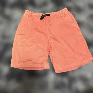 그래픽 핑크 숏팬츠