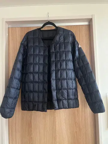 PYRENEX 네이비 다운 자켓