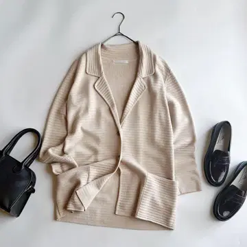 두클라쎄 DOCLASSE 캐시미어 혼방 리브 니트 가디건 자켓