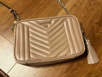 중고 마이클코어스 천연 가죽 퀼팅 핑크 숄더백