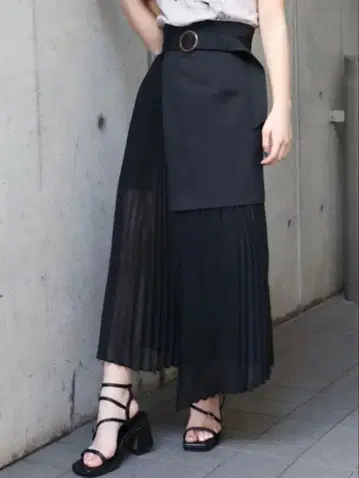 MURUA 레이어드 시어 스커트