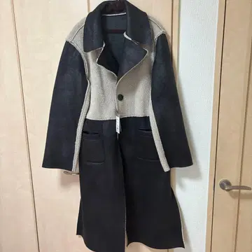 EMODA 리버서블 페이크 무스탕 코트