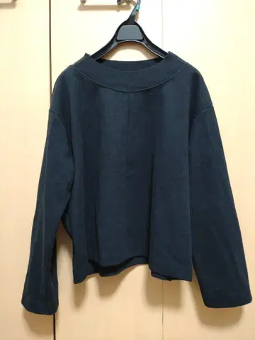 니들펀치 리브 크루넥 풀오버 humanwoman