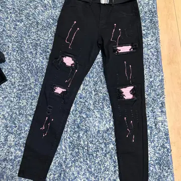 데미지 가공 스키니 데님 팬츠 블랙