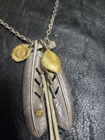 태디앤킹 고로즈 목걸이 페더