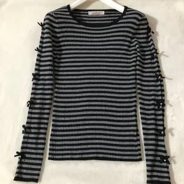 갤러리 비스콘티 펄 리본 니트 M