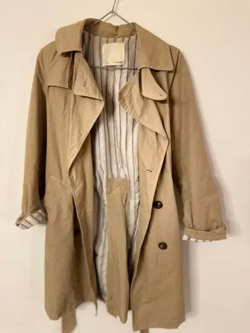 URBAN RESEARCH 베이지 트렌치코트 얼룩 있음