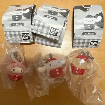 산리오 캐릭터즈 딸기 표시 액세서리