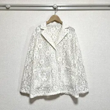 로리즈팜 벨로아 소재 전체 레이스 꽃무늬 테일러드 자켓