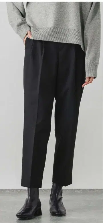 새상품 글로벌 워크 따뜻한 실루엣 테이퍼드 팬츠 블랙 XL