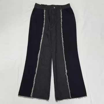 [ 몇 회 착용 ] GEDEAL 프린지 플레어 데님 블랙