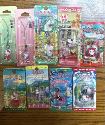 지역 한정 키티 스트랩 & 참 9개 세트