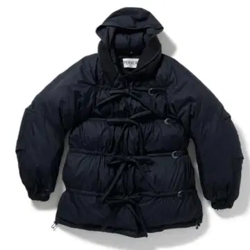 새상품 PERVERZE 다운 코트