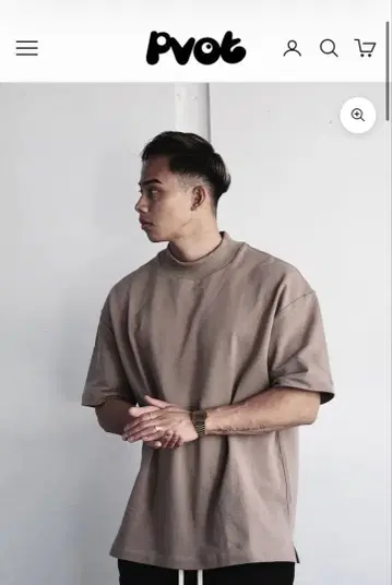 PVOT MOCK NECK T-SHIRTS (TAN) 피봇