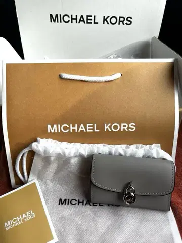 마이클코어스 트라이폴드 코인 케이스 미니 지갑