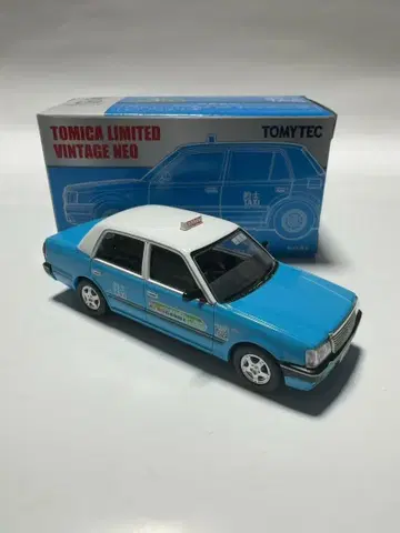 TOMYTEC 토미카 리미티드 빈티지 네오 크라운 컴포트 홍콩 한정판