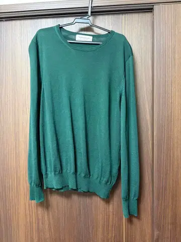 투모로우랜드 스웨터