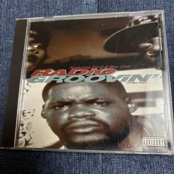 RADIO / GROOVIN' CDS