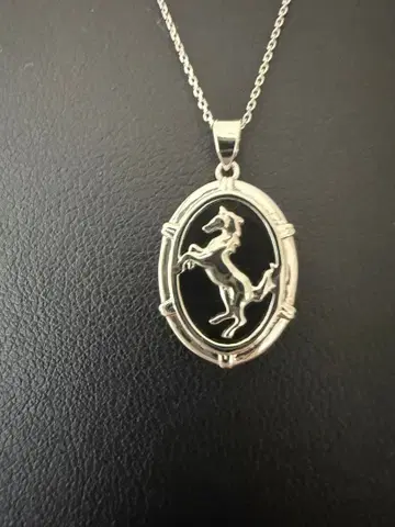 PT 말 모티브 오닉스 펜던트 탑