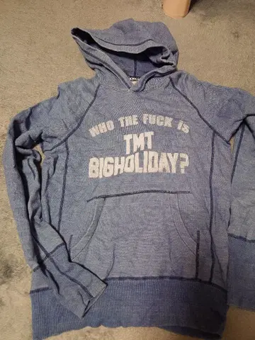 거의 사용감 없는 TMT 로고 후드티 파랑