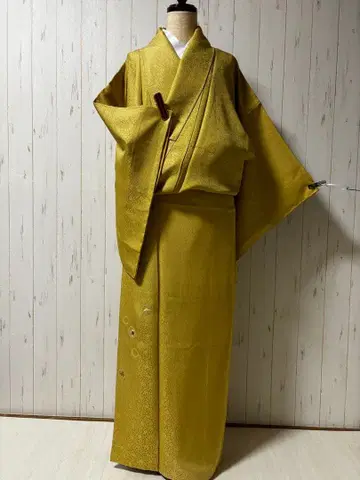 미사용 중고 황금색 실 자수 부착식 기모노 m4410