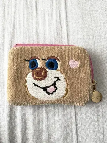 러브러리 바이 페이러 도업 테디 걸 L자 파우치