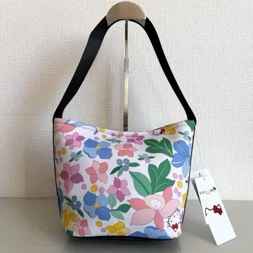 레오나르 x 헬로키티 미니백 숄더백 토트백 꽃무늬 택 포함