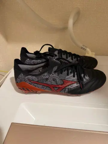 미즈노 모렐리아 네오 III 축구화