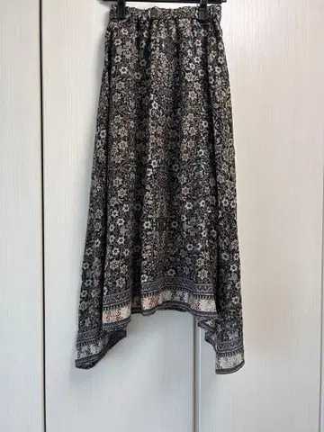 새상품 빈티지 플라워 개더 스커트