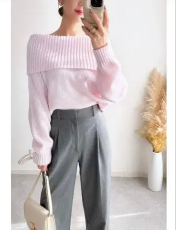 &. NOSTALGIA [ ZOZO 한정판 ] 모헤어 터치 오프숄더 니트