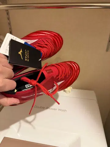 미즈노 모렐리아 네오 III 레드 축구화