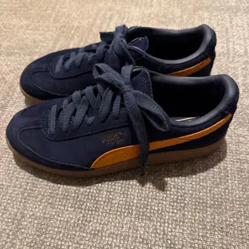 [ 최종 가격 ] PUMA 네이비 스웨이드 스니커즈