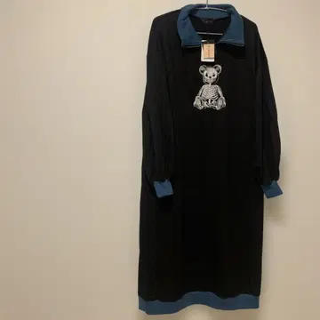 새상품 곰 스켈레톤 자수 긴팔 원피스