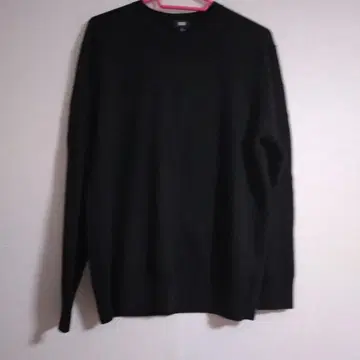 유니클로 캐시미어 크루넥 스웨터 L 사이즈 블랙 남성용