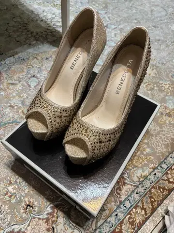 골드 스톤 장식 하이힐 14cm