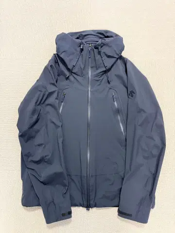 [컨디션 최상] 데상트 클레어 사이즈 L 네이비