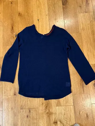 네이비 크루넥 니트 티셔츠