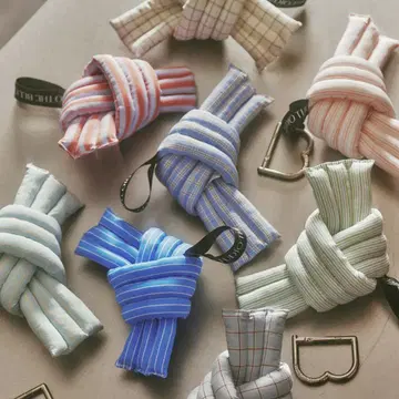 Musubi Cushion Charm