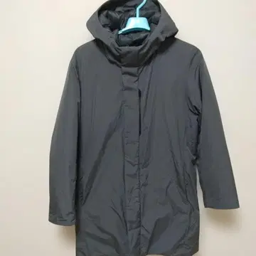 새상품급! 유니클로 하이브리드 다운 코트 그레이 M