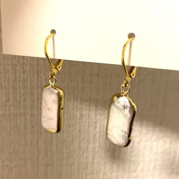 [ 미사용 ] 스퀘어 담수 펄 귀걸이 골드 후프 써지컬 스테인리스